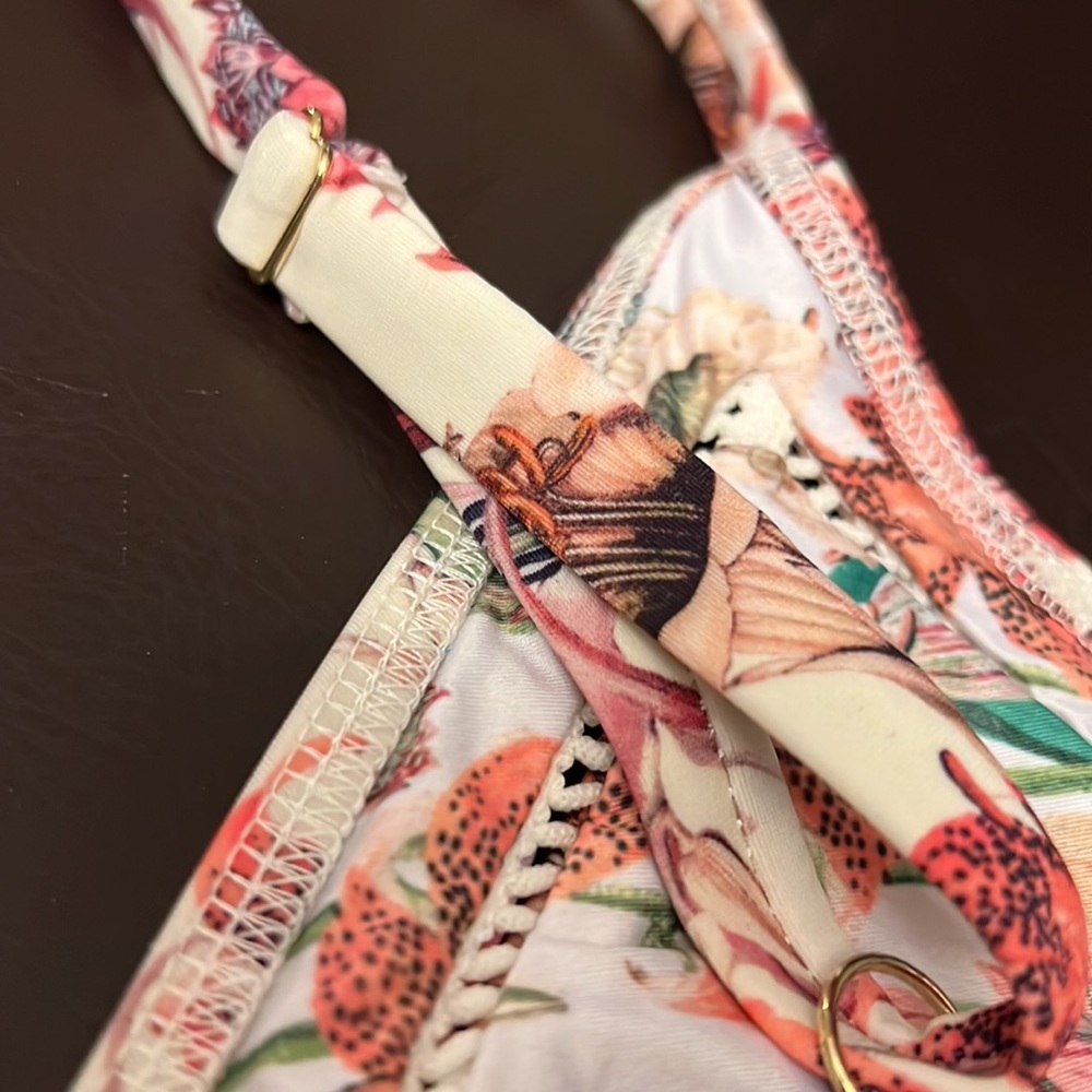 Beach Riot Bikini Top - Picture 5 of 5